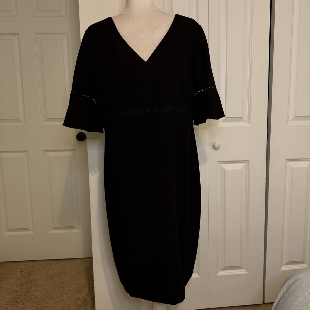 Karl Lagerfeld Paris Women's Black Shorts Sleeve Dress W/ Lace Trim Design Sz 16